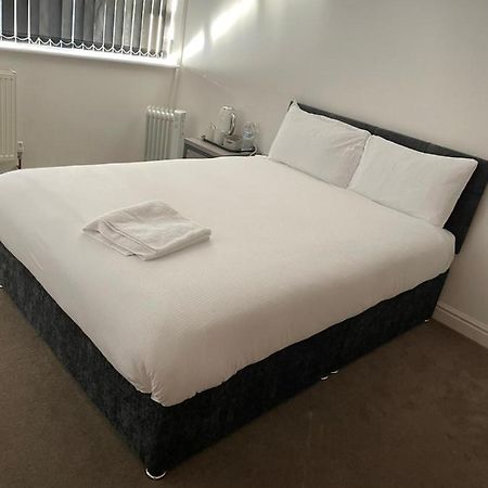 Apartment In Central Wakefield Вейкфілд Екстер'єр фото